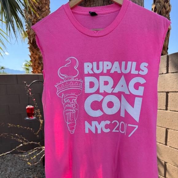 RuPaul's Drag Con 2017 T-Shirt - Picture 1 of 2